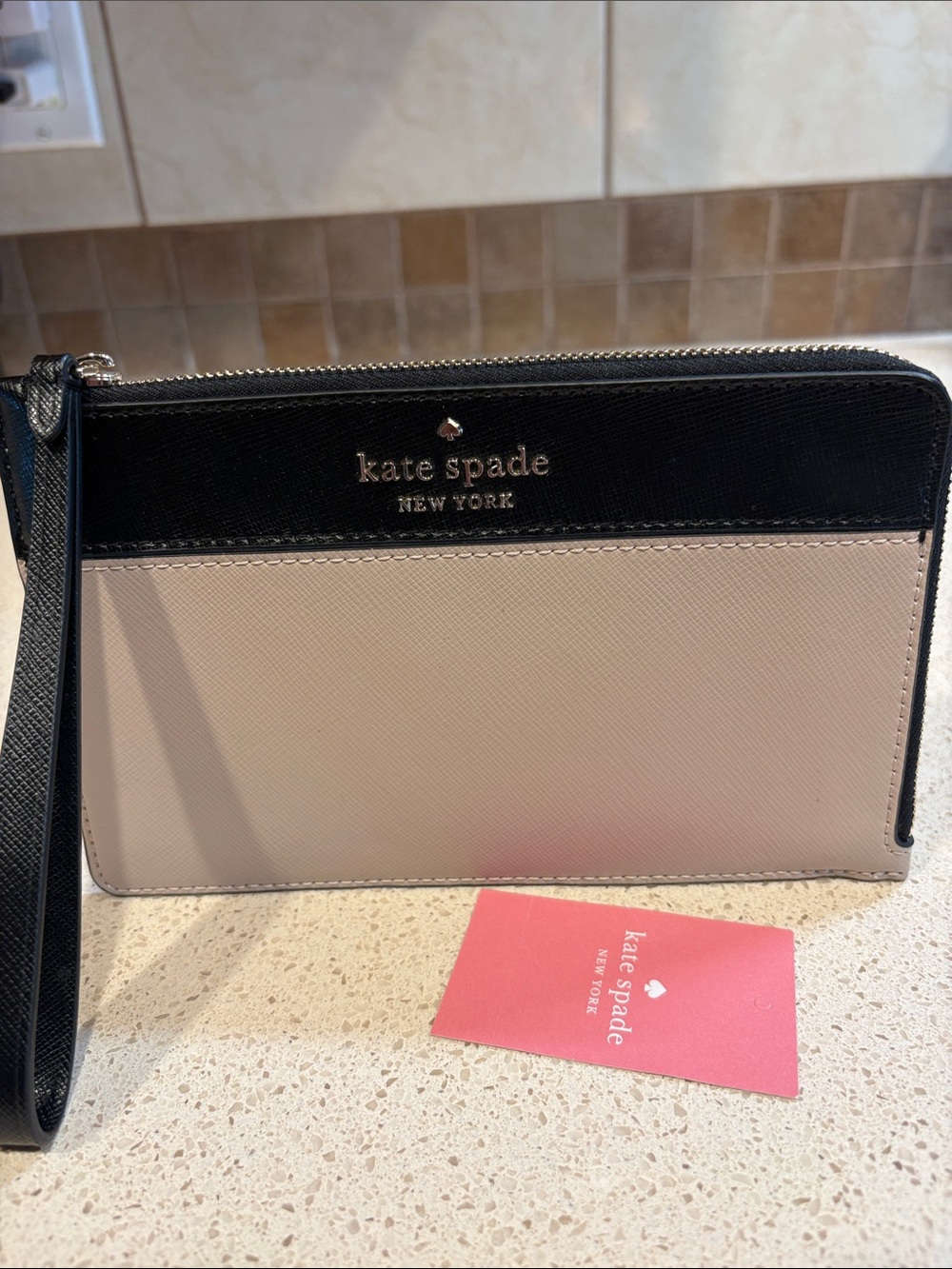 kate spade NWT Bicolor Saffiano Leather Wristlet MSRP $129